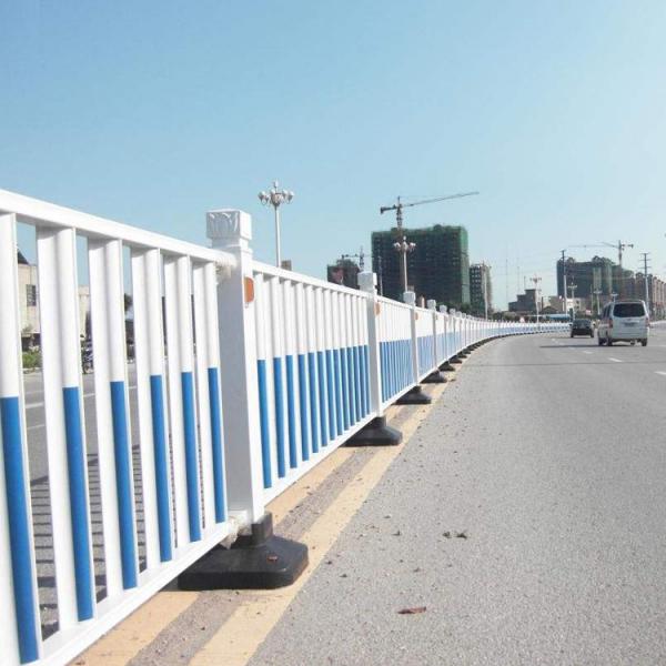 厂家专业生产 市政护栏 交通安全市政护栏 公路中间隔离栏