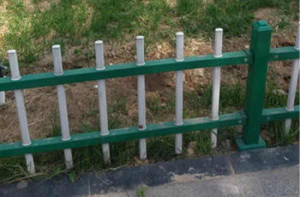 锌钢草坪护栏